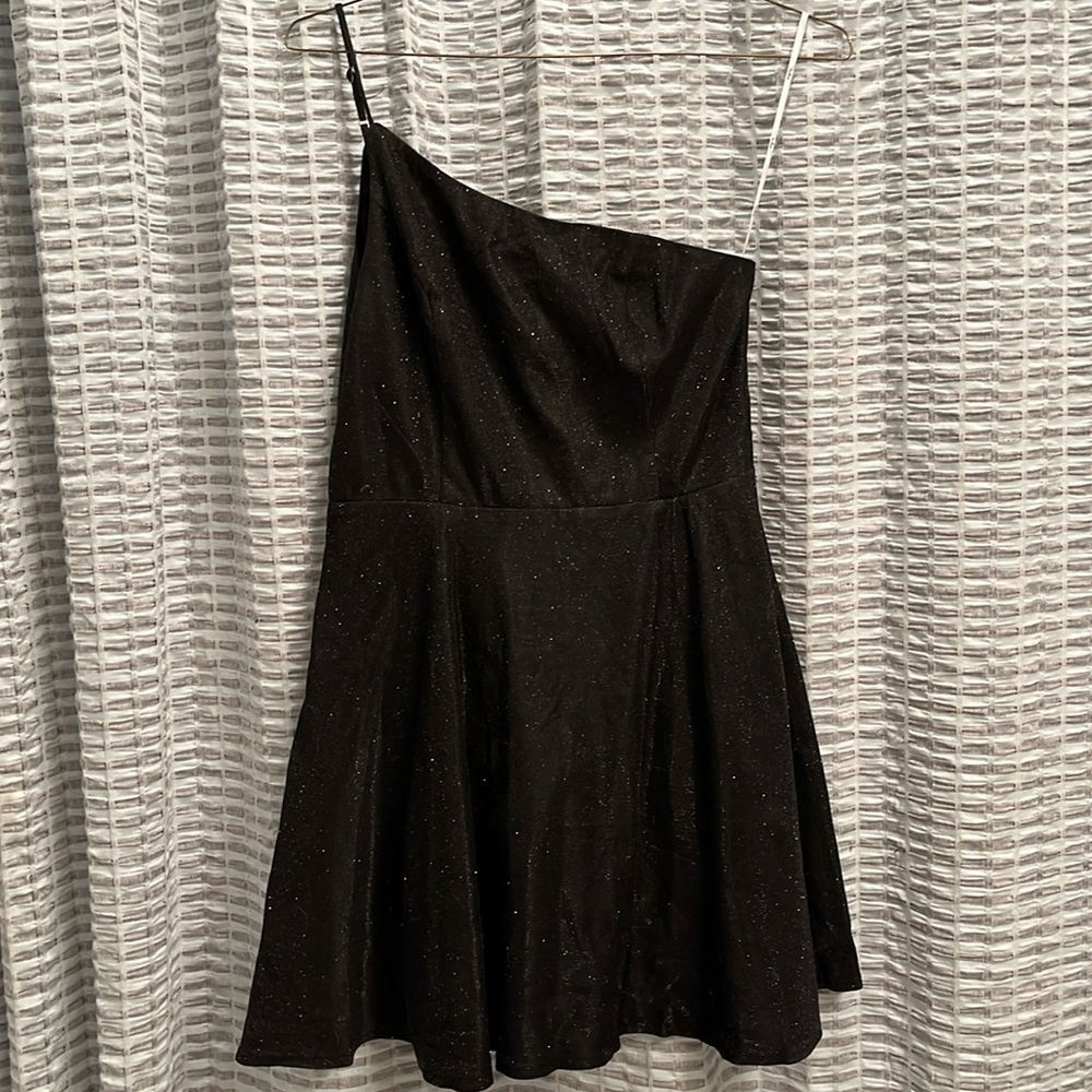 Lulu’s one shoulder dress